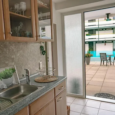 Apartment Schwalbennest - Hundefreundlich, Sauna, Pool, Dachterrasse, See & Natur Moehnesee