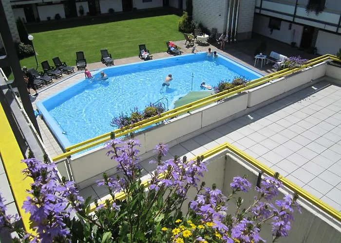 Апартаменты Schwalbennest - Hundefreundlich, Sauna, Pool, Dachterrasse, & Мёнезе